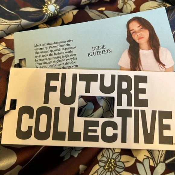 NWOT Future Collective NWT Silky Floral Shift Dress Open Back Romantic Feminine - Picture 9 of 11